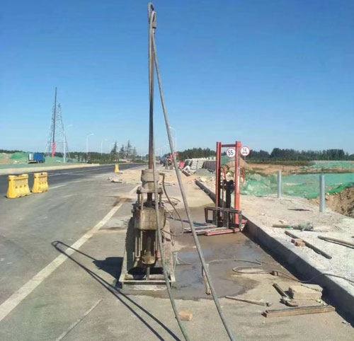 新河公路高聚物注浆加固